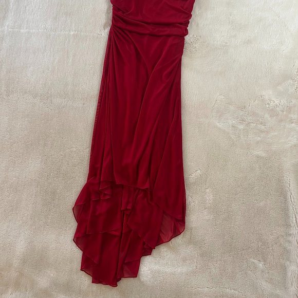 Red Ruched Formal Dress - Picture 4 of 6